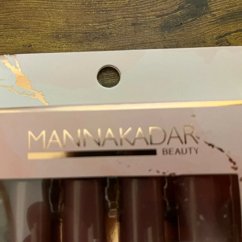 Manna Kadar Lip Rush - 8 Piece Set, Assorted Shades - Picture 3 of 5